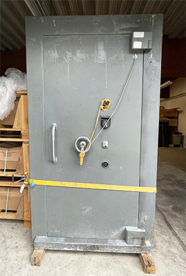 tresorraum grad8 tuer